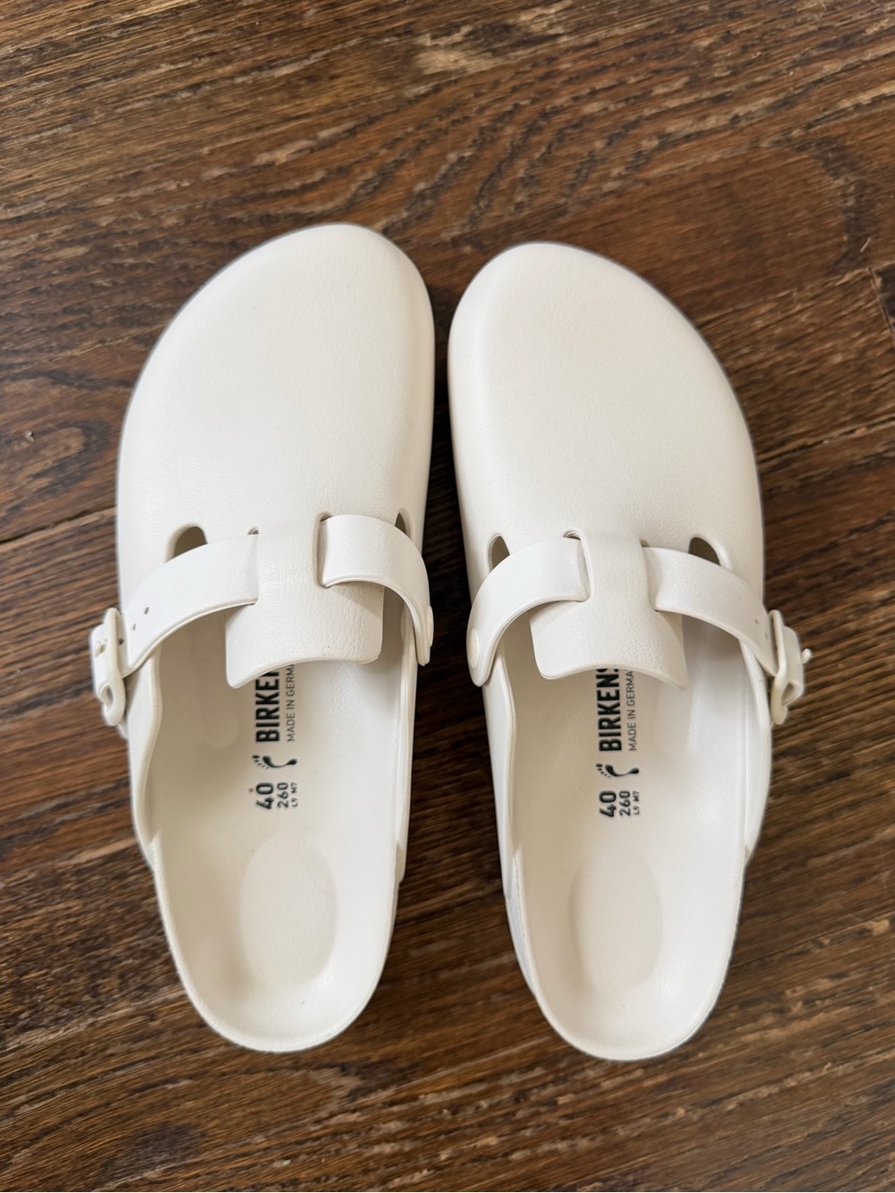 Birkenstock White Cream Boston-Style Clogs